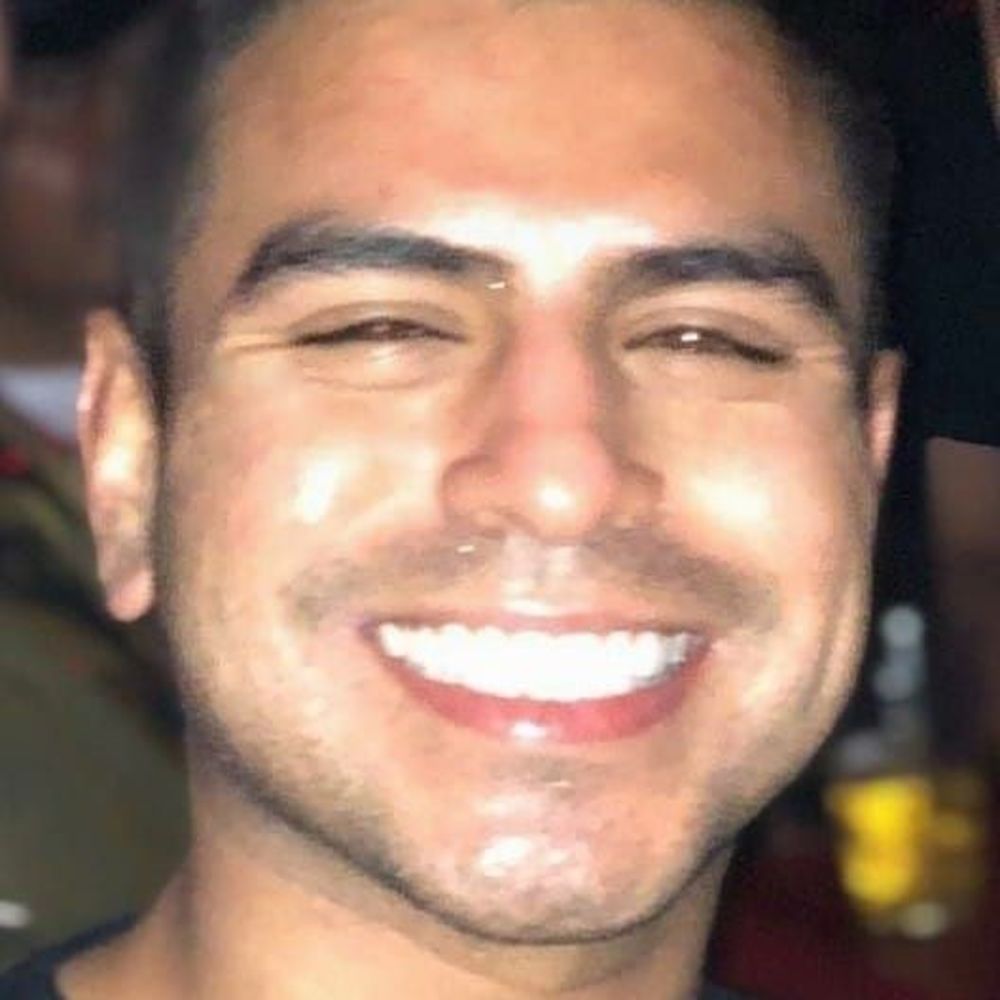 Meet your Posher, Luis